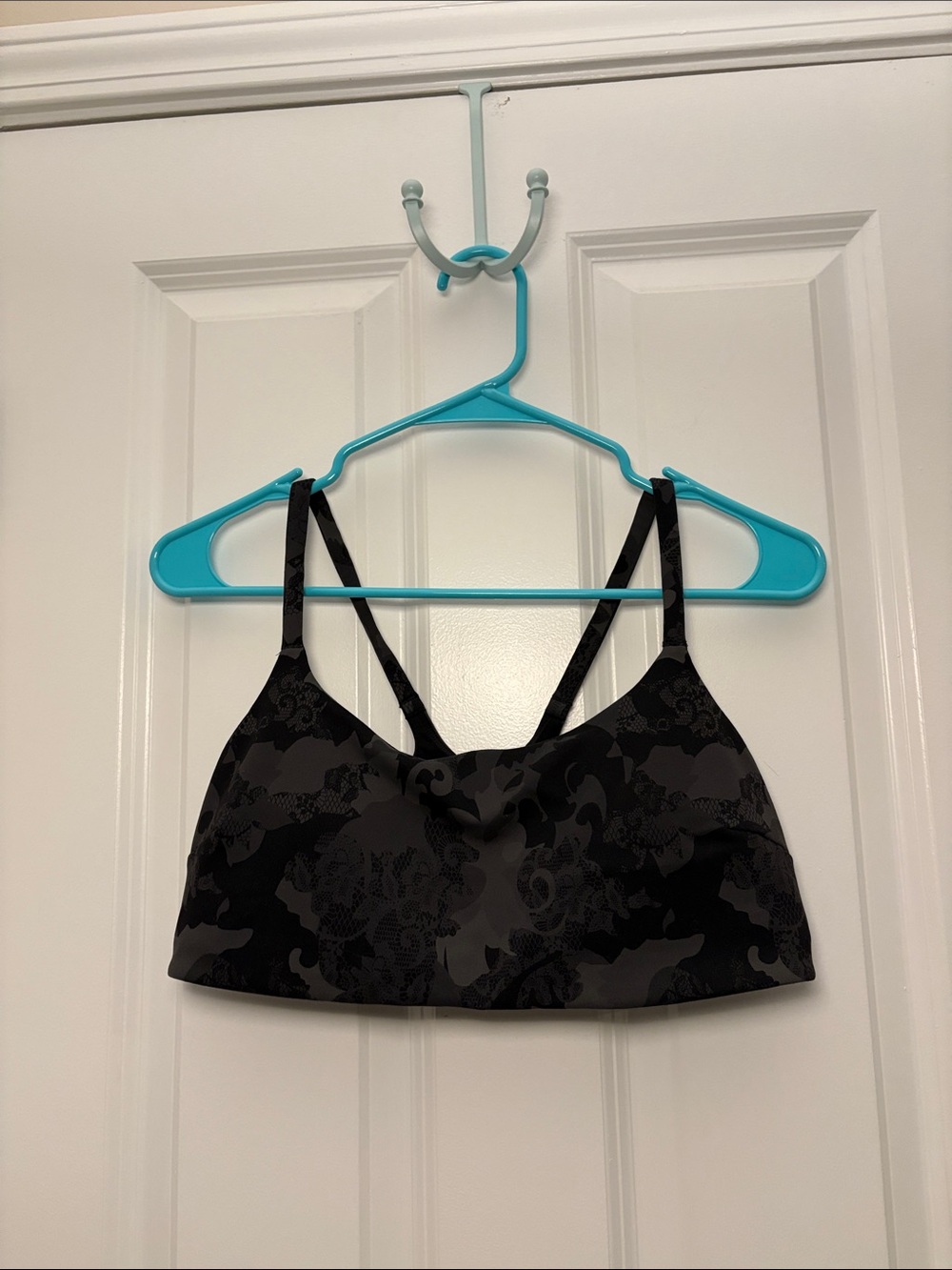 Lululemon Wunder Train Strappy Racer Bra
*Light Support, C/D Cup